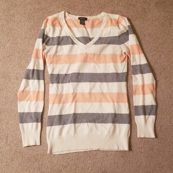 Rue21 Sweaters - V-neck sweater with gray, peach, and cream stripes